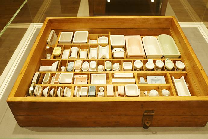 nhà máy thiết bị vệ sinh toto