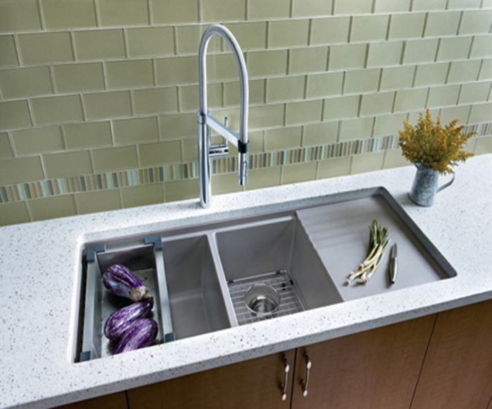 bồn rửa chén có mùi hôi 1