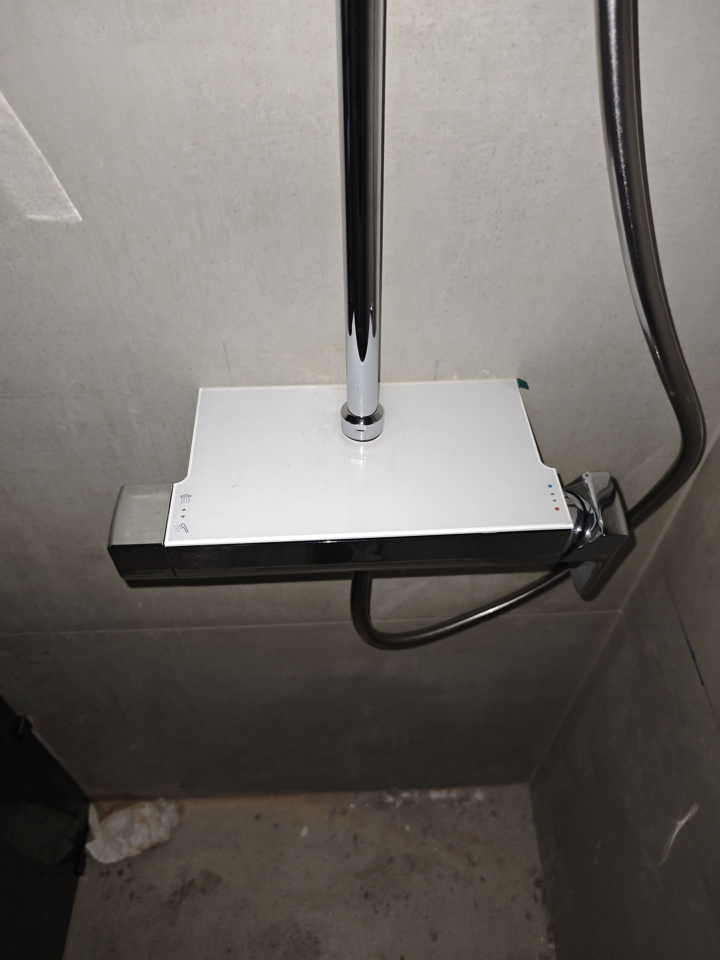 Đánh giá sản phẩm Sen tắm cây nóng lạnh INAX BFV-635S (BFV635S)