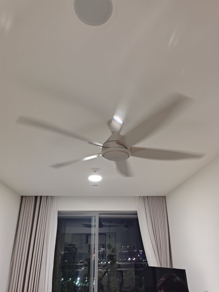 Đánh giá sản phẩm Quạt trần 5 cánh điều khiển từ xa Panasonic F-60GDS