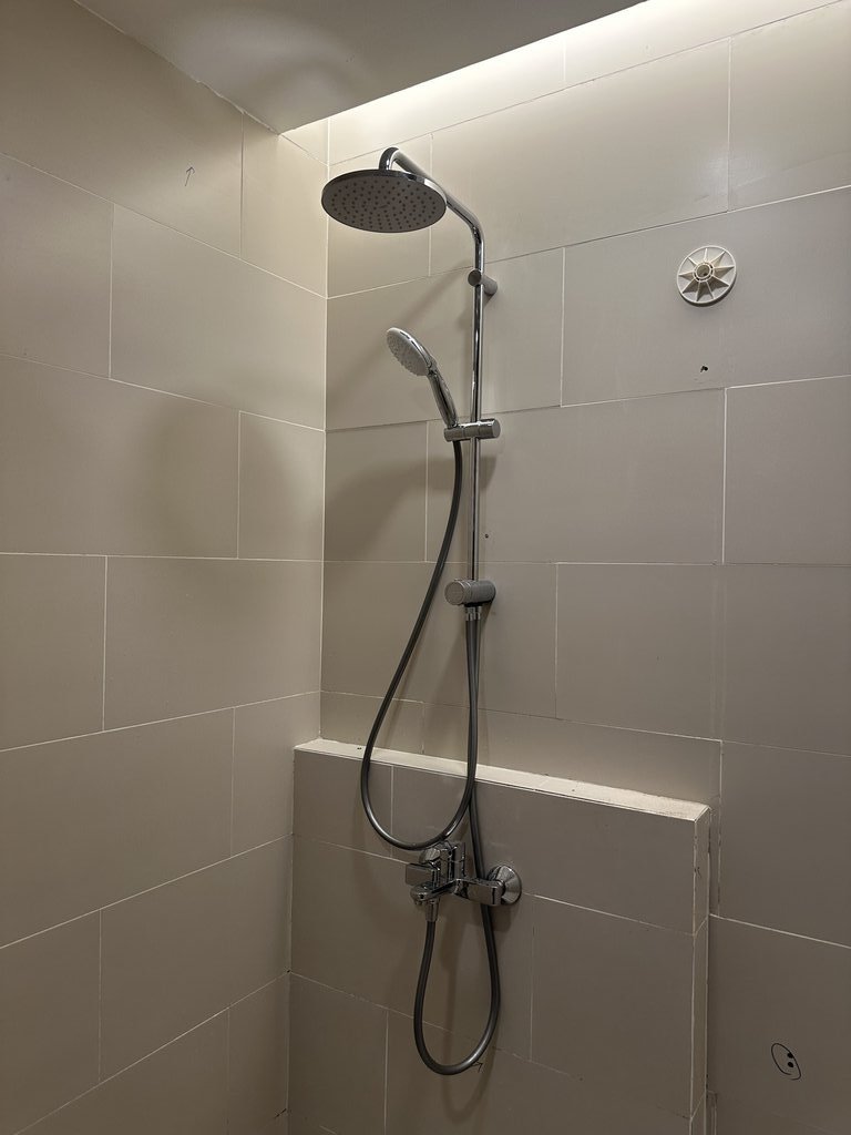 Đánh giá sản phẩm Củ sen tắm nóng lạnh BauEdge GROHE 23605000