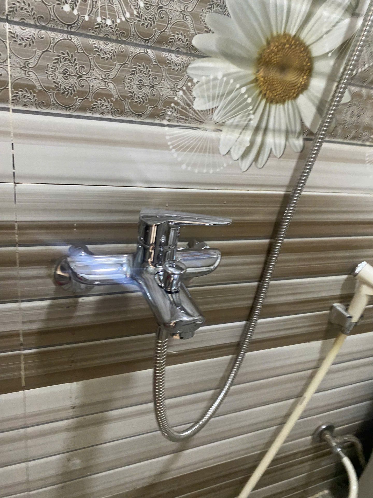 Đánh giá sản phẩm Bộ vòi sen tắm nóng lạnh Caesar S123C