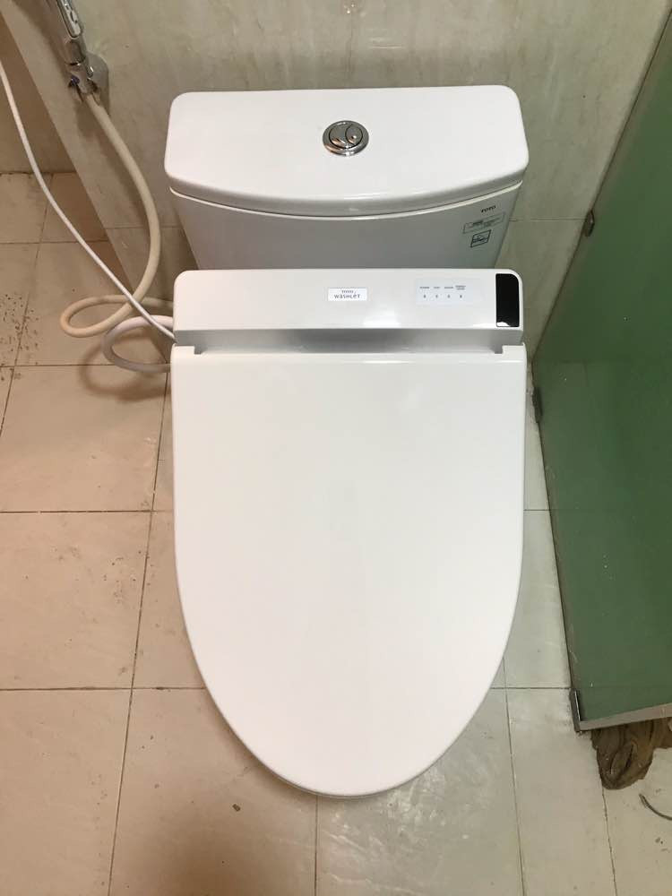 Đánh giá sản phẩm Bồn cầu TOTO nắp rửa điện tử MS885DW6