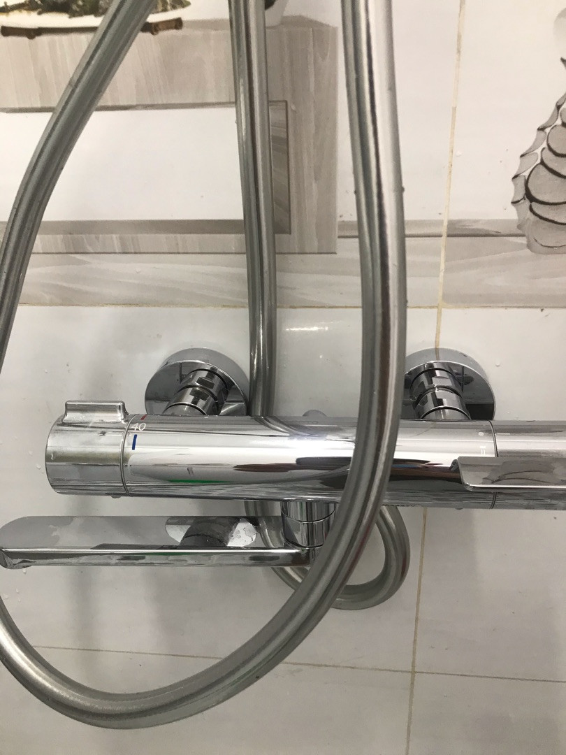 Đánh giá sản phẩm Sen tắm nhiệt độ GG Series TOTO TBV03427V