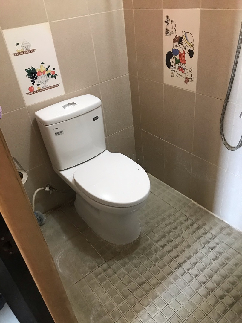 Đánh giá sản phẩm Bồn cầu 2 khối INAX AC-504VAN (AC504VAN) nắp đóng êm