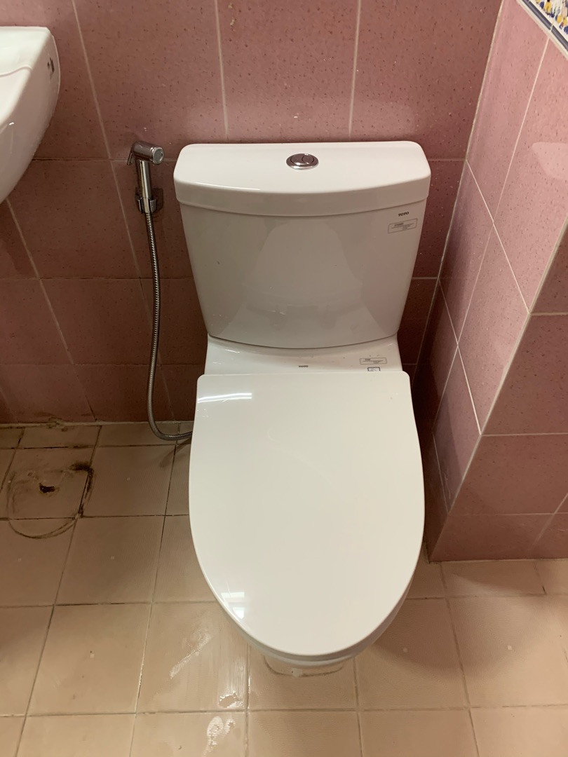 Đánh giá sản phẩm Bồn cầu 2 khối TOTO CS769DRT8 (CS769DT8) nắp đóng êm TC600VS