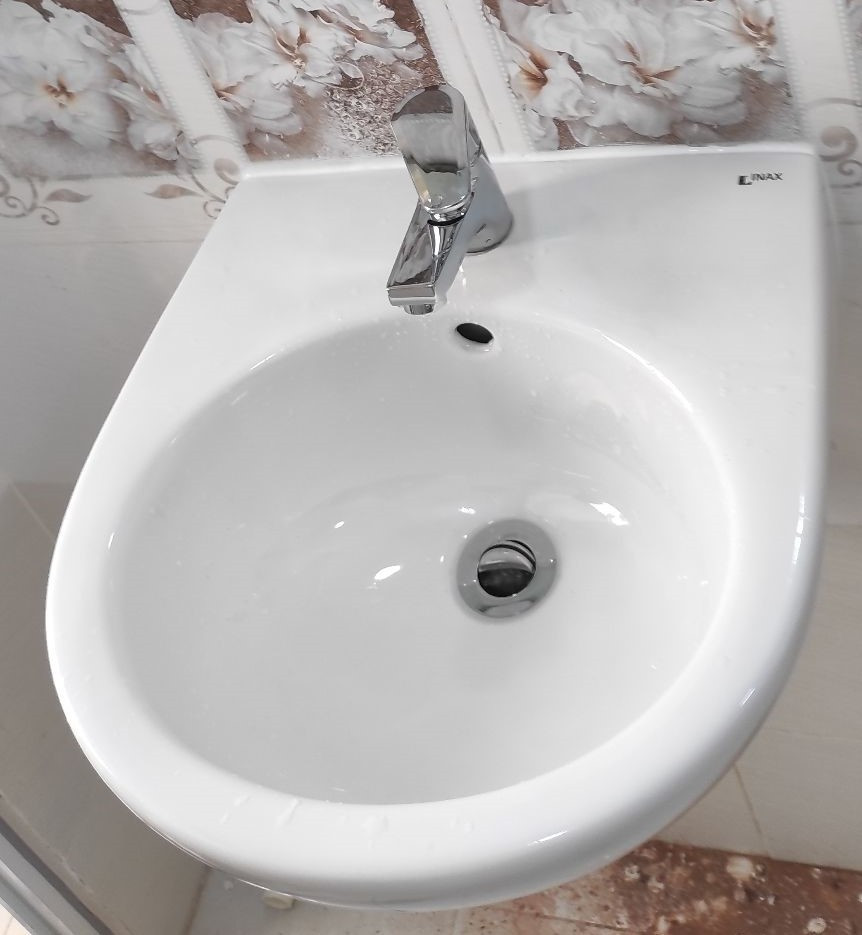 Đánh giá sản phẩm Chậu rửa lavabo treo tường INAX L-282V (L282V) (L-282VFC)