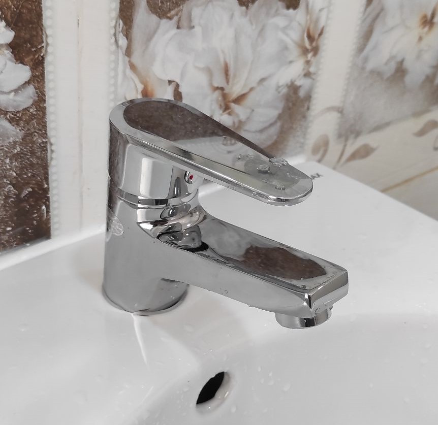 Đánh giá sản phẩm Vòi chậu lavabo lạnh Luxta L1123