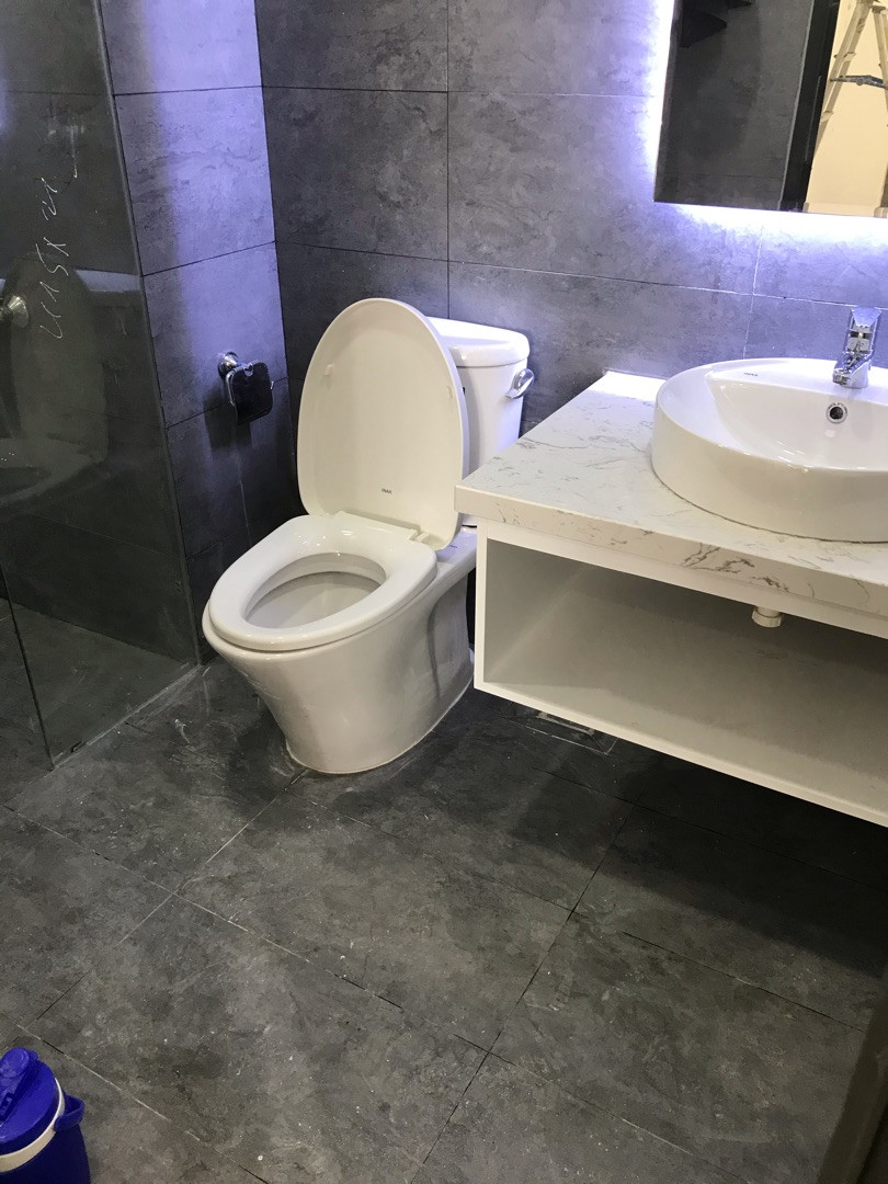 Đánh giá sản phẩm Bồn cầu 2 khối INAX AC-710VAN (AC710VAN) nắp đóng êm