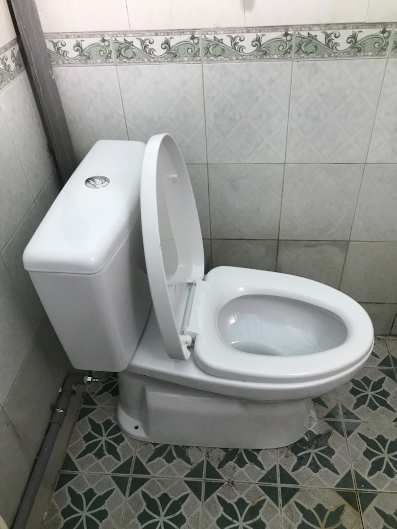 Đánh giá sản phẩm Bồn cầu 2 khối TOTO CS300DT3Y1 nắp đóng êm TC385VS