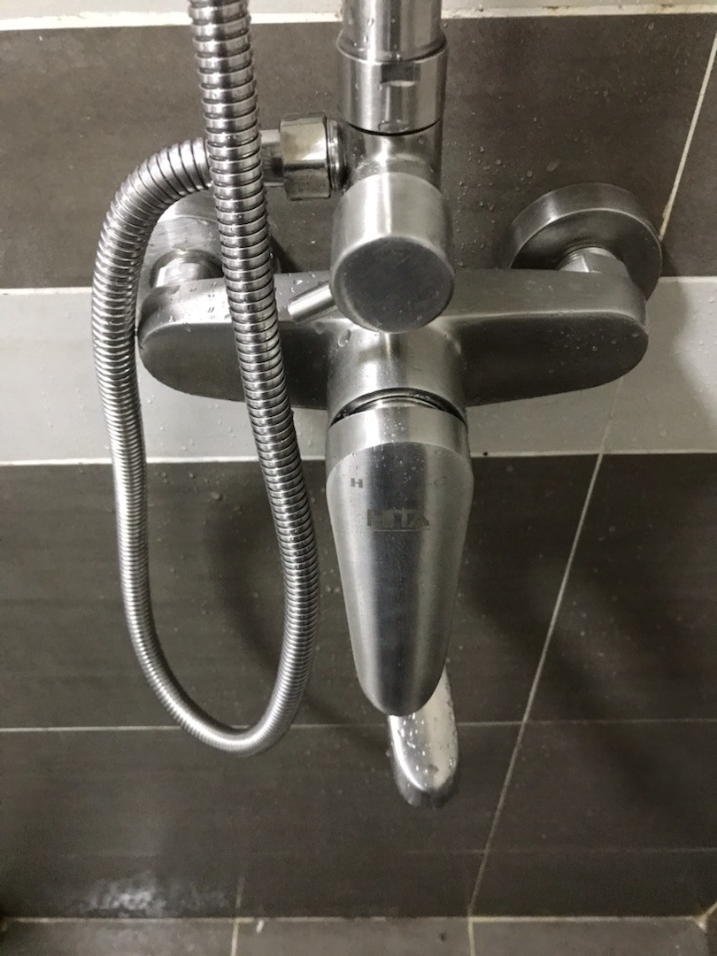 Đánh giá sản phẩm Sen cây tắm nóng lạnh Hita HJ03N (bỏ mẫu)