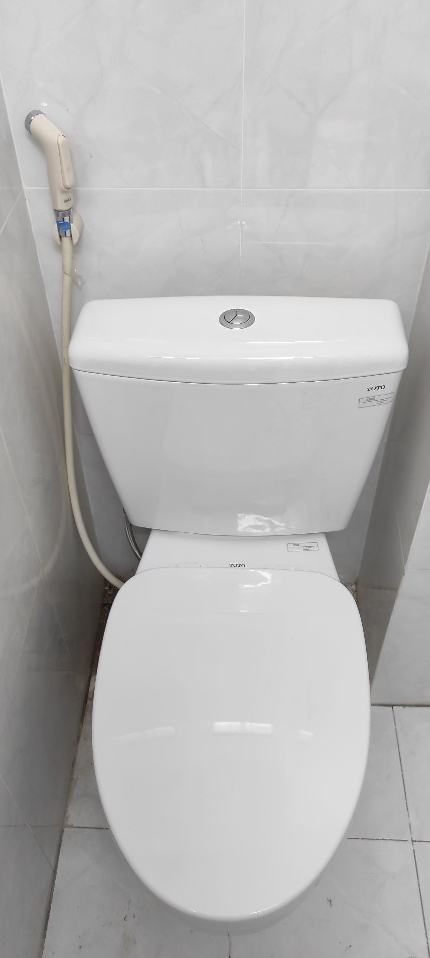 Đánh giá sản phẩm Bồn cầu 2 khối TOTO CS300DT3Y1 nắp đóng êm TC385VS