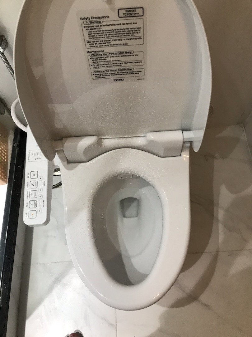 Đánh giá sản phẩm Nắp rửa điện tử TOTO TCF6631A (W7)