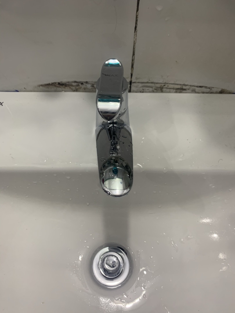 Đánh giá sản phẩm Vòi chậu lavabo lạnh INAX LFV-11A (LFV11A)