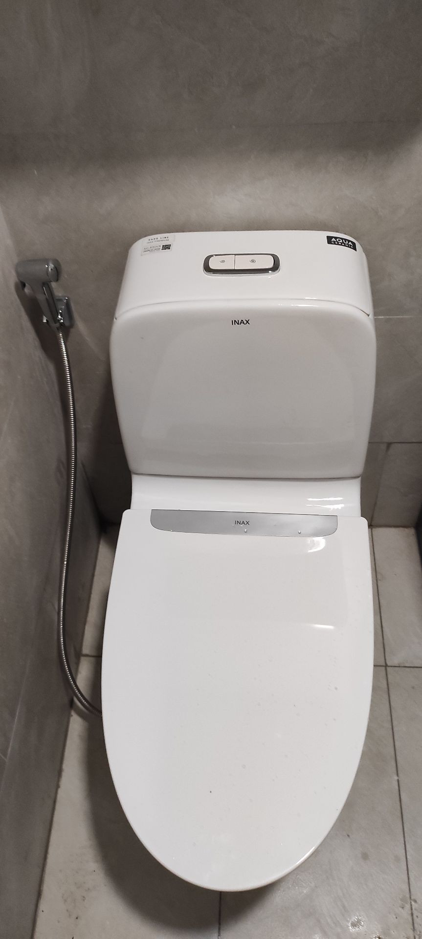 Đánh giá sản phẩm Bồn cầu 2 khối INAX AC-832VN (AC832VN) nắp đóng êm