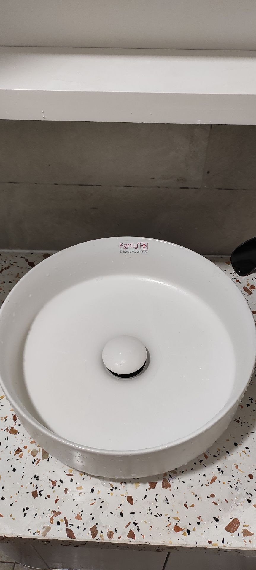 Đánh giá sản phẩm Chậu lavabo đặt bàn Kanly sứ màu SU52