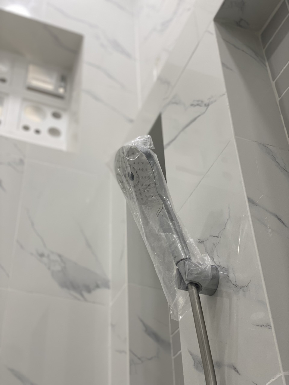 Đánh giá sản phẩm Bộ sen tắm nóng lạnh TOTO TBG01302VA TBW01010A (3 chế độ)