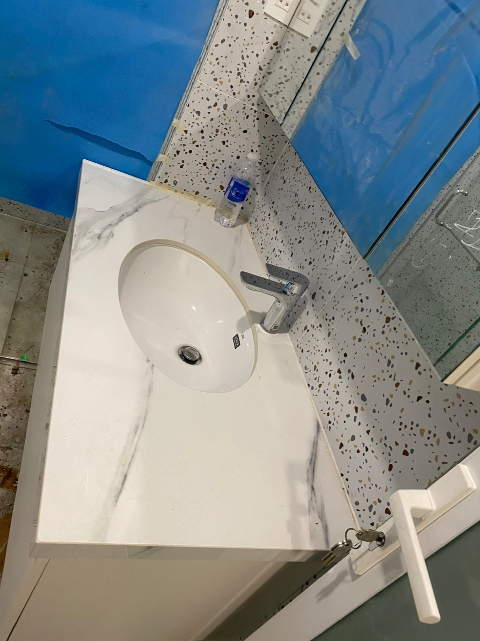 Đánh giá sản phẩm Chậu rửa mặt lavabo âm bàn INAX AL-2216V/BW1 men Aqua Ceramic