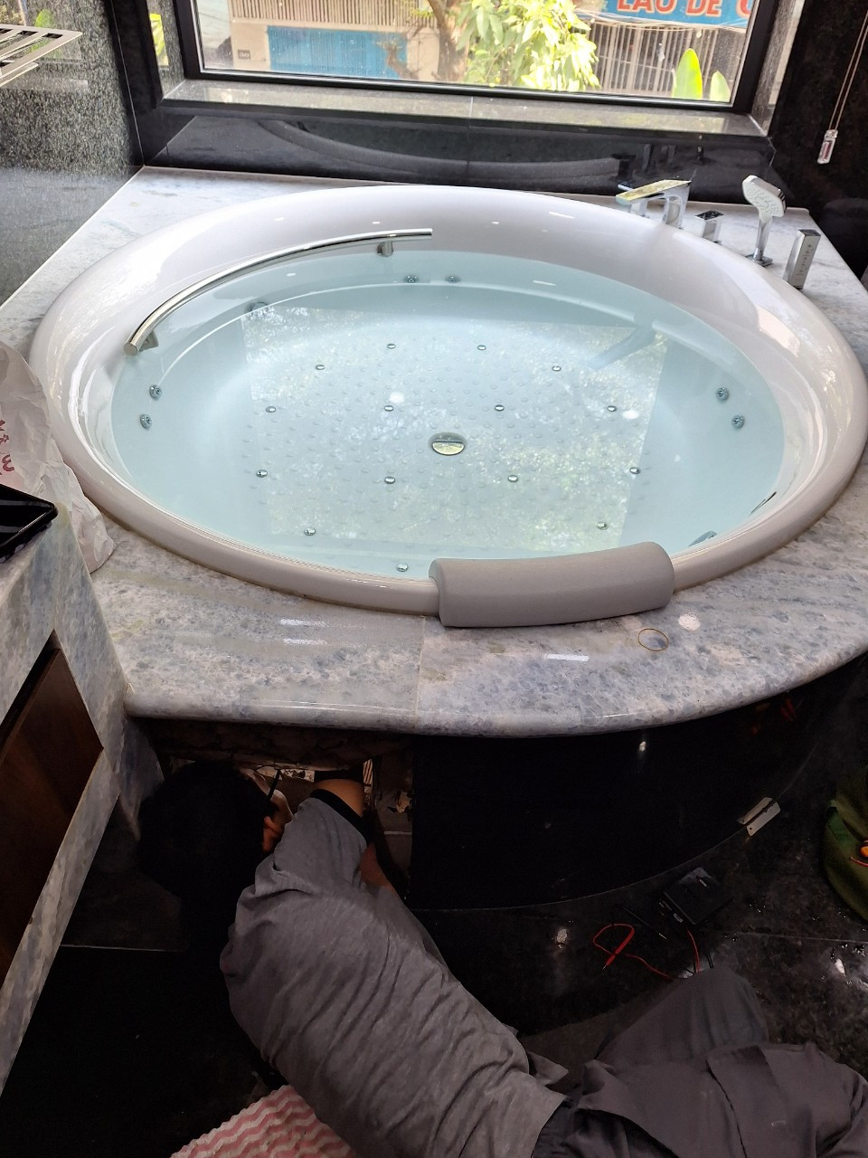 Đánh giá sản phẩm Bồn tắm massage TOTO PPYD1720HPTE#P ngọc trai 1m7 tay vịn