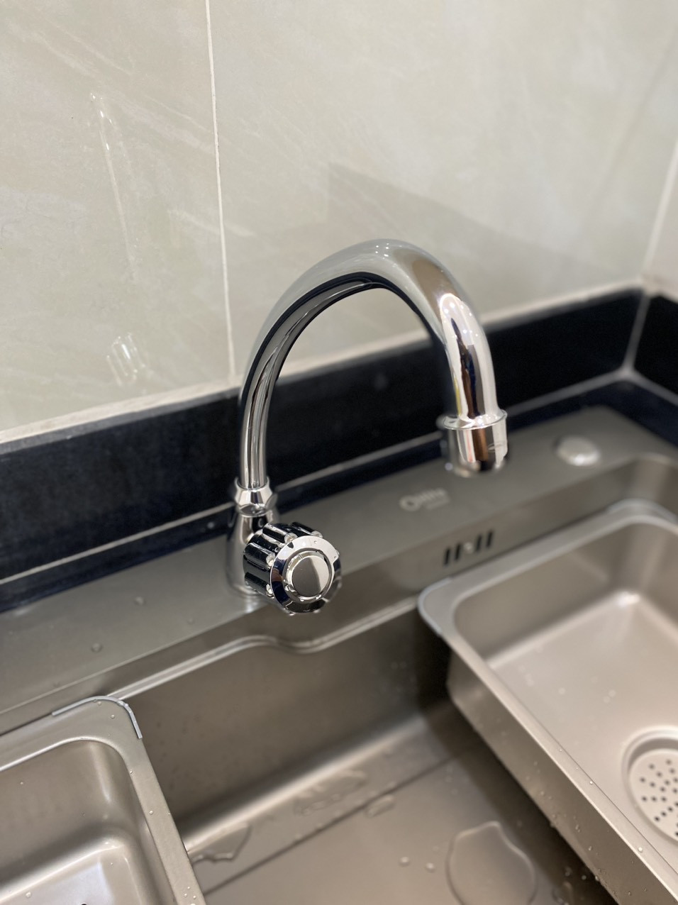 Đánh giá sản phẩm Vòi bếp lạnh TOTO TX603KM