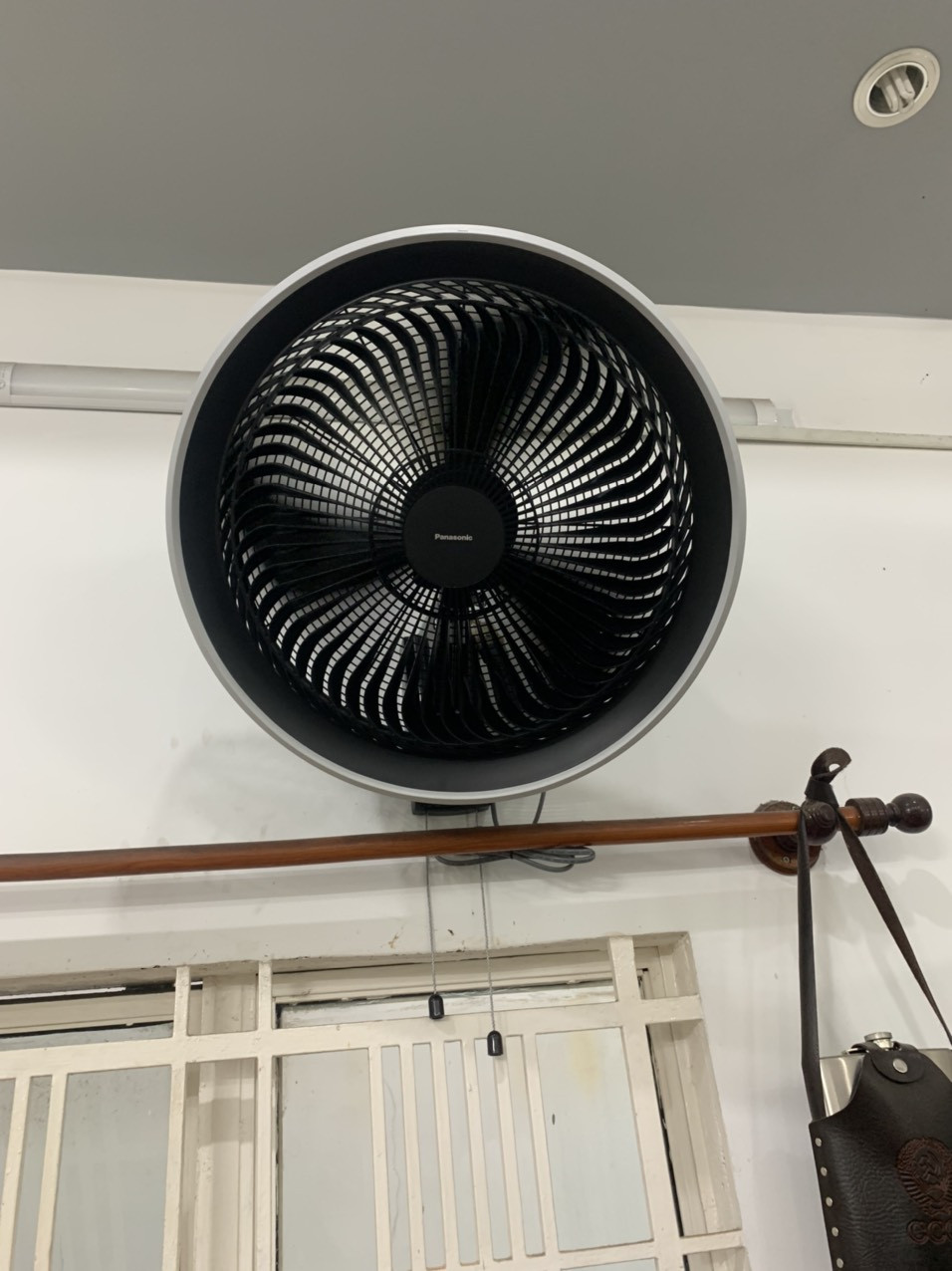 Đánh giá sản phẩm Quạt treo tường Panasonic F-50YUZ