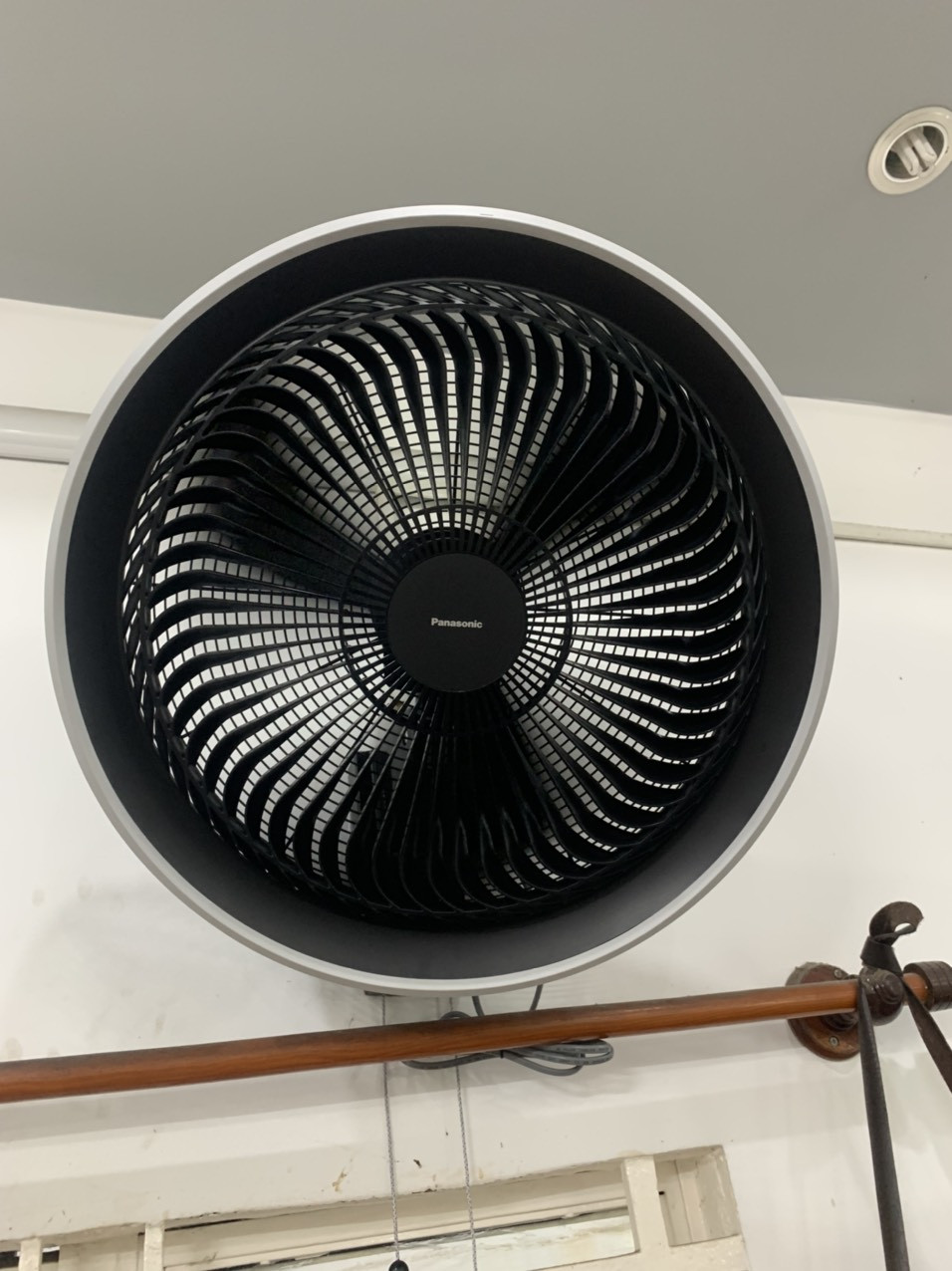 Đánh giá sản phẩm Quạt treo tường Panasonic F-50YUZ