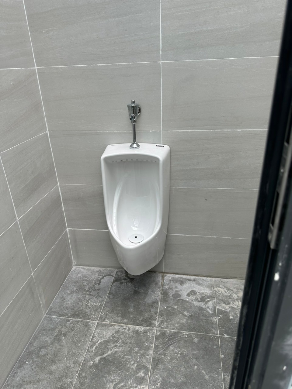 Đánh giá sản phẩm Bồn tiểu nam INAX AU-431VR (AU431VR)