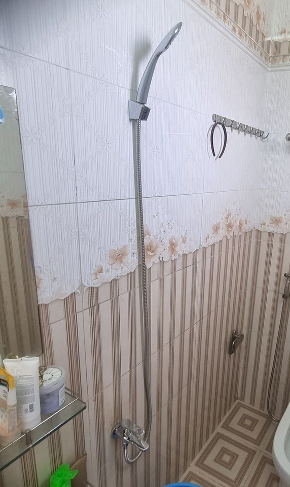 Đánh giá sản phẩm Bộ vòi sen tắm lạnh Caesar S063C (Tay sen tắm xi)