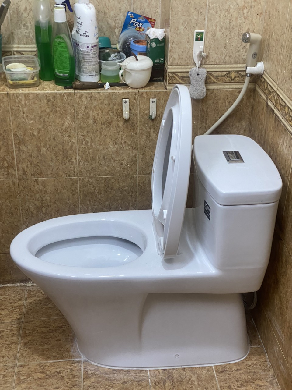 Đánh giá sản phẩm Bồn cầu 1 khối INAX AC-900VRN (AC900VRN) nắp đóng êm