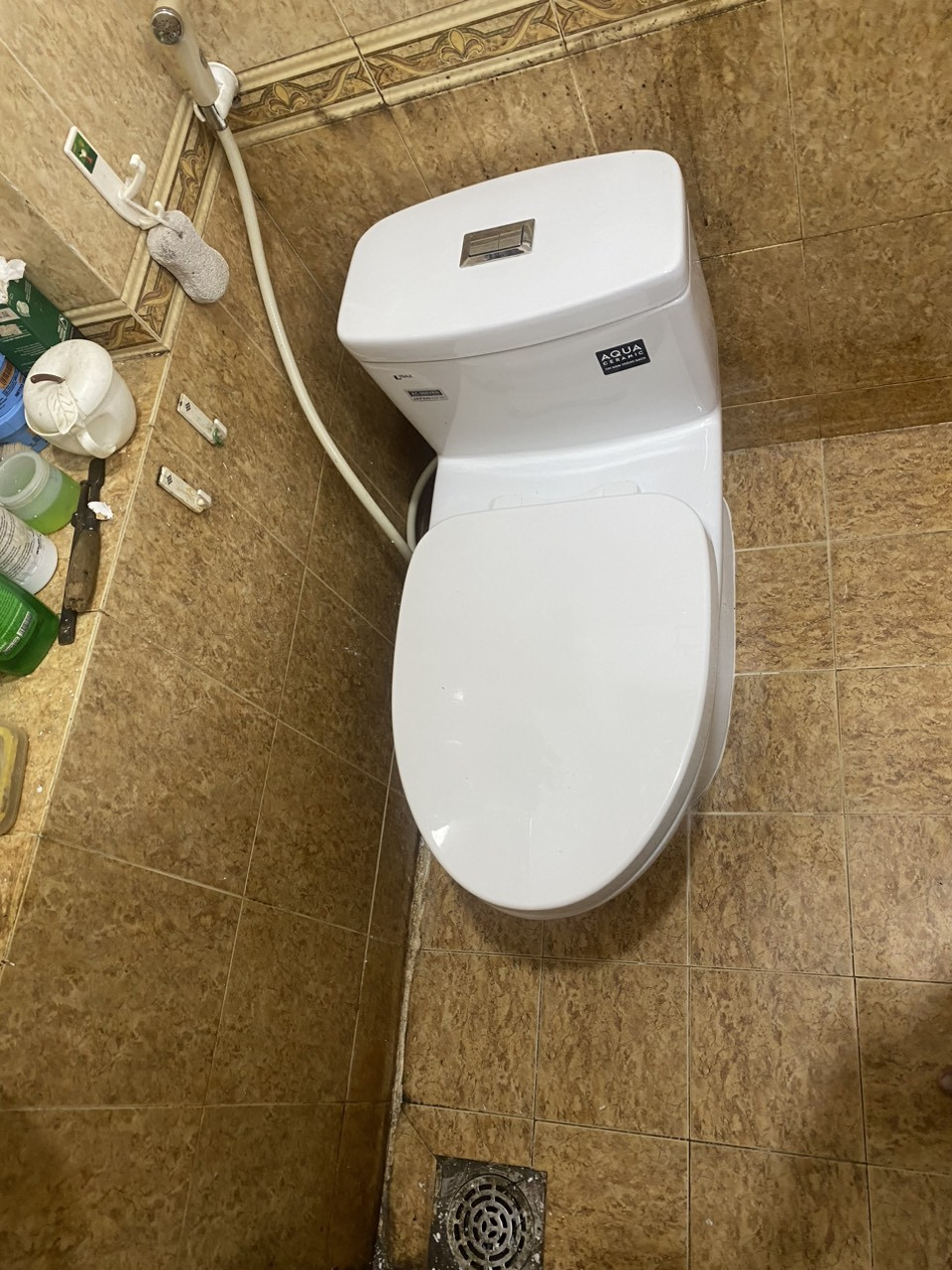 Đánh giá sản phẩm Bồn cầu 1 khối INAX AC-900VRN (AC900VRN) nắp đóng êm