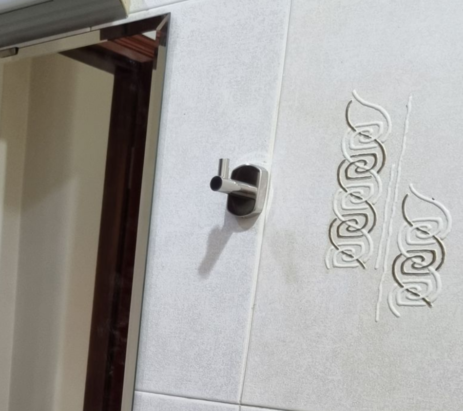 Đánh giá sản phẩm Móc áo đơn Caesar Q7307V