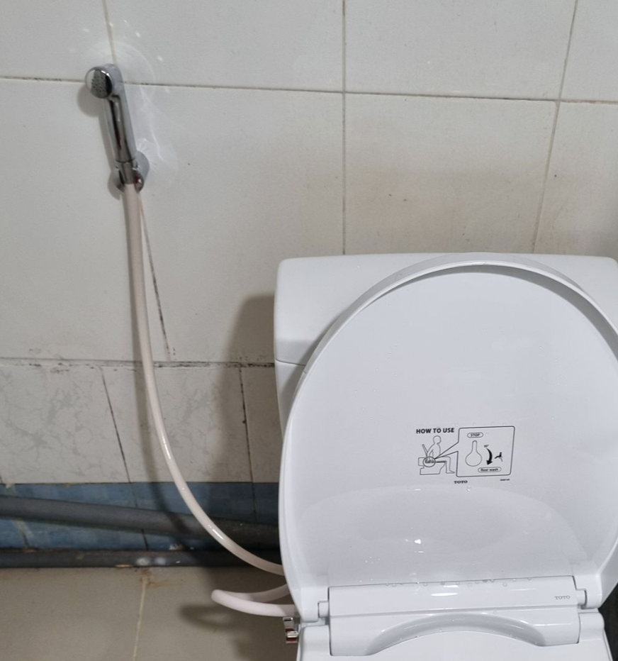 Đánh giá sản phẩm Vòi xịt vệ sinh INAX CFV-102M (CFV102M)