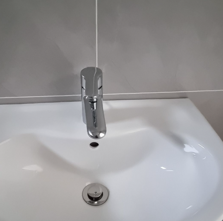 Đánh giá sản phẩm Vòi lavabo nóng lạnh New Standard TOTO TVLM102NSR
