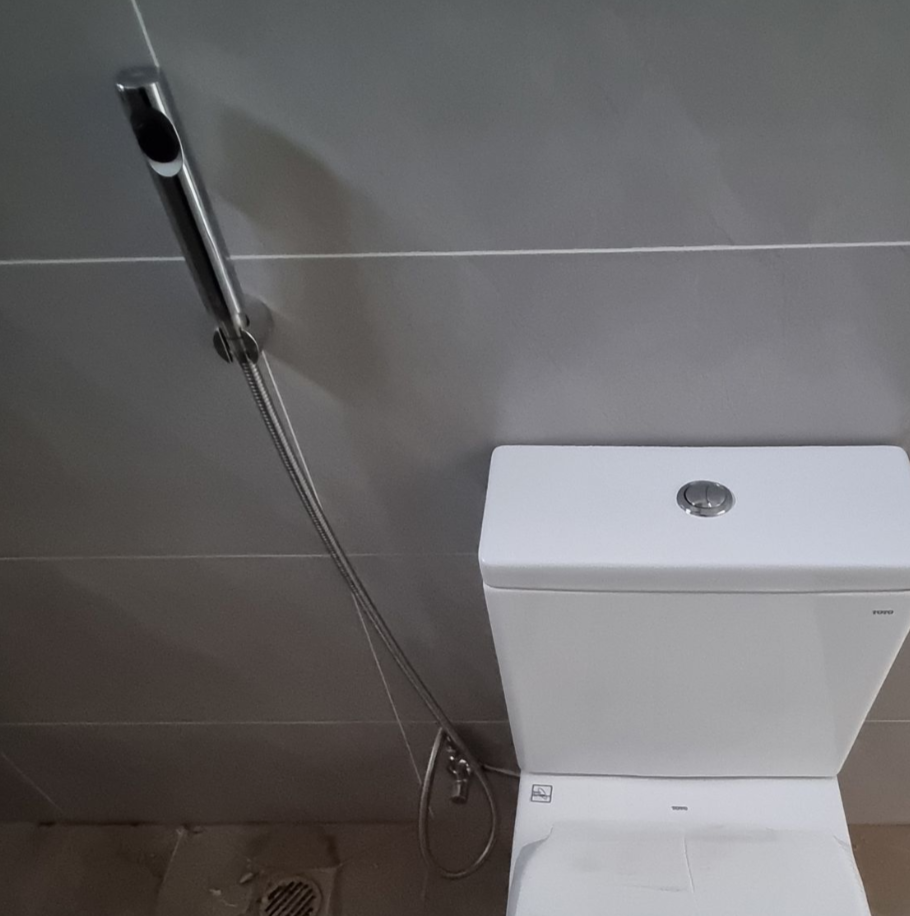 Đánh giá sản phẩm Vòi xịt vệ sinh Caesar BS308CW