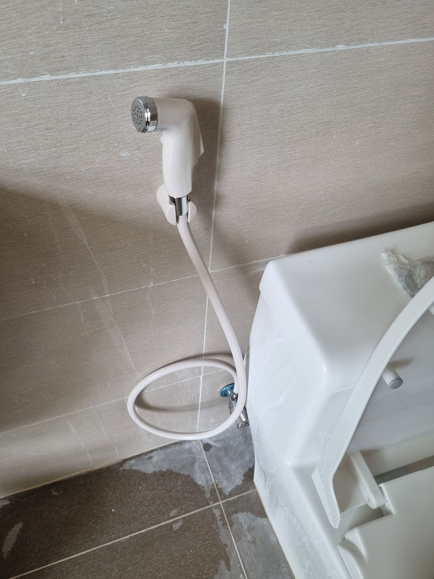 Đánh giá sản phẩm Vòi xịt vệ sinh INAX CFV-102A (CFV102A)