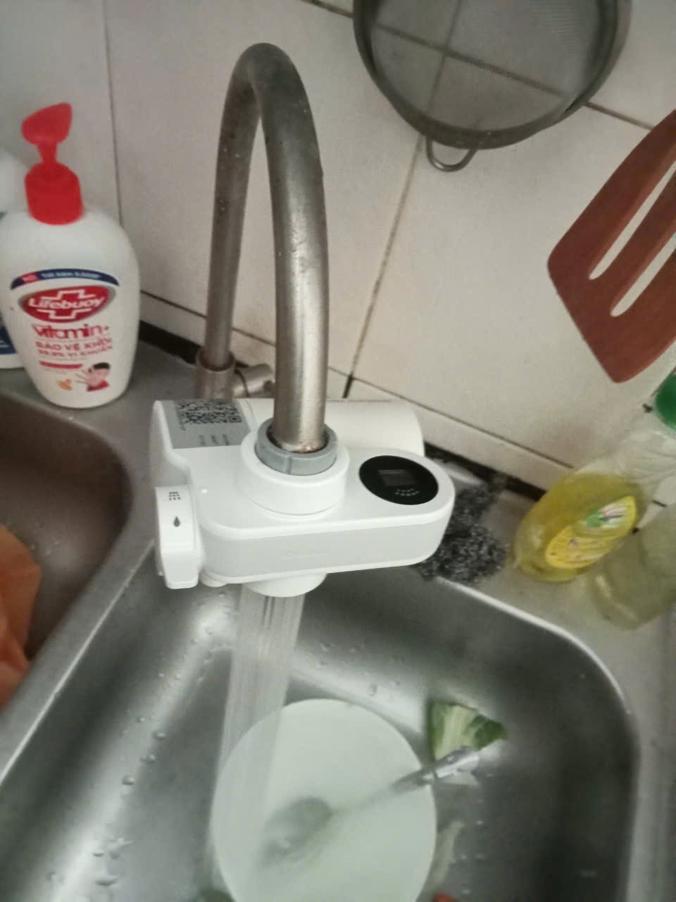 Đánh giá sản phẩm Thiết bị đầu lọc nước tại vòi Mitsubishi Cleansui EF102