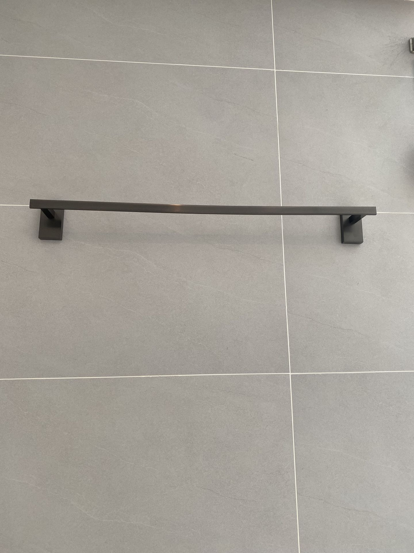 Đánh giá sản phẩm Thanh treo khăn Esslinger ES-2685