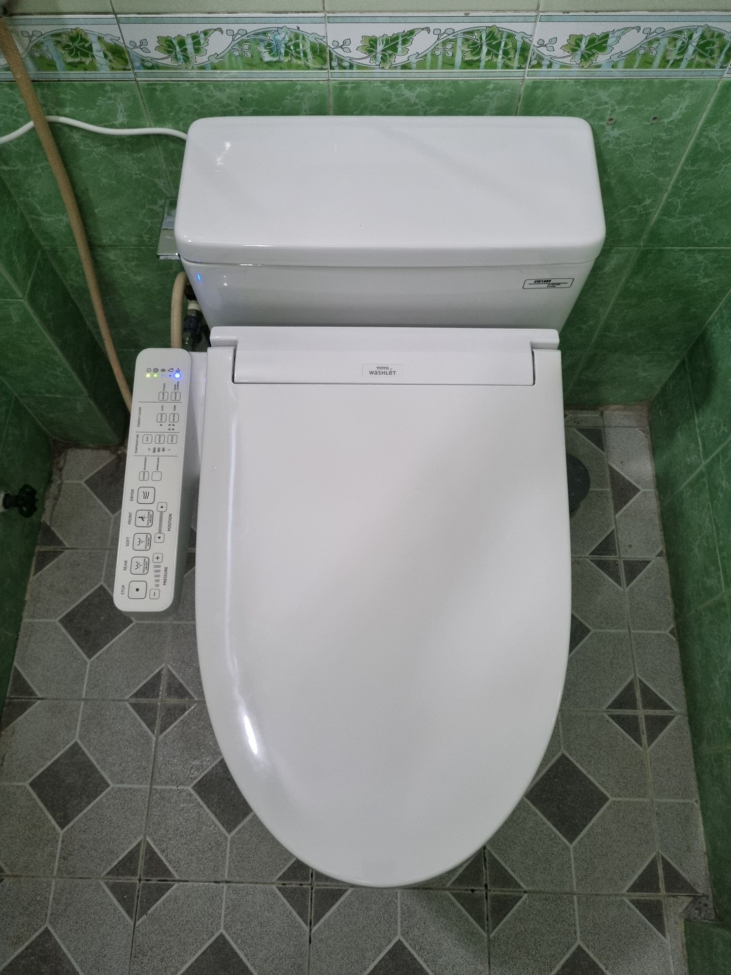 Đánh giá sản phẩm Bồn cầu TOTO MS188VKW16 T53P100VR 1 khối nắp điện tử Washlet C2 TCF23410AAA