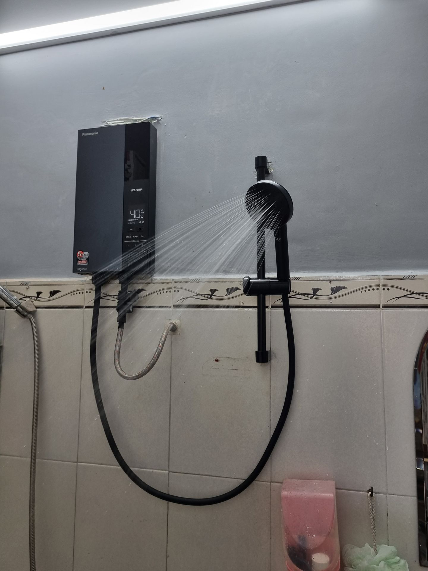 Đánh giá sản phẩm Máy nước nóng trực tiếp Panasonic 4.5 kW DH-4UDP1VZ