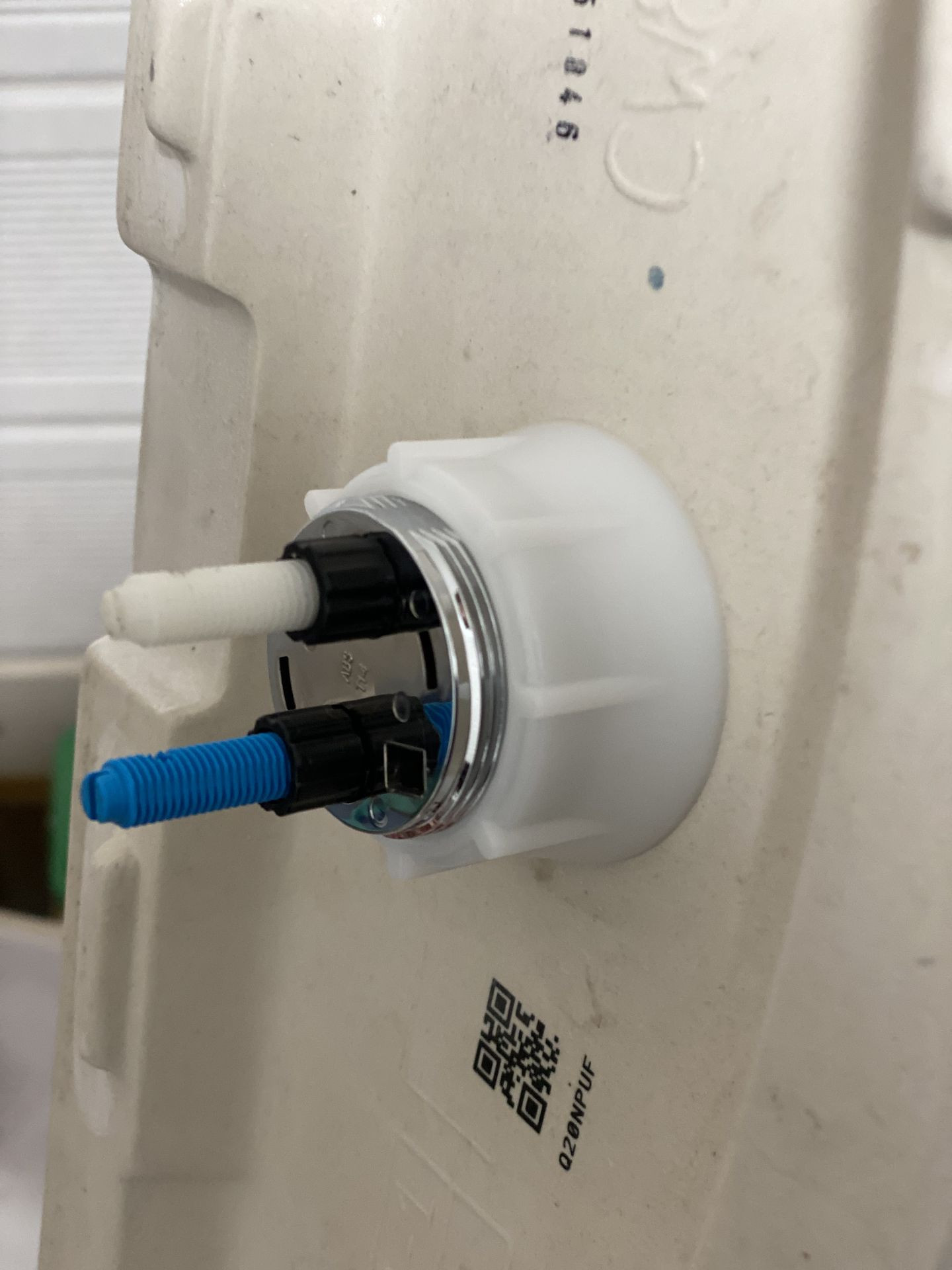 Đánh giá sản phẩm Nút nhấn xả bồn cầu TOTO HHF9B701U