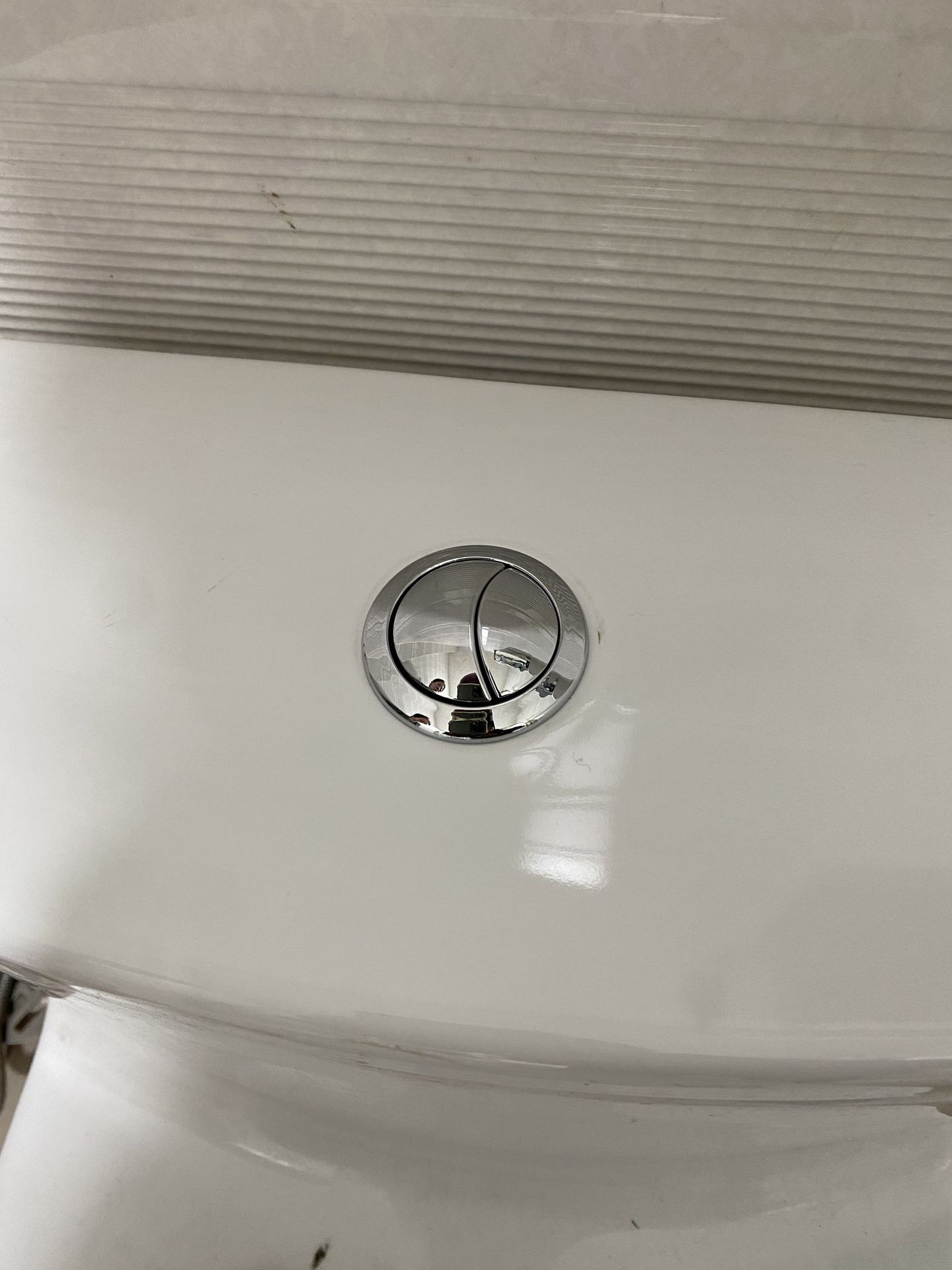 Đánh giá sản phẩm Nút nhấn xả bồn cầu TOTO HHF9B701U