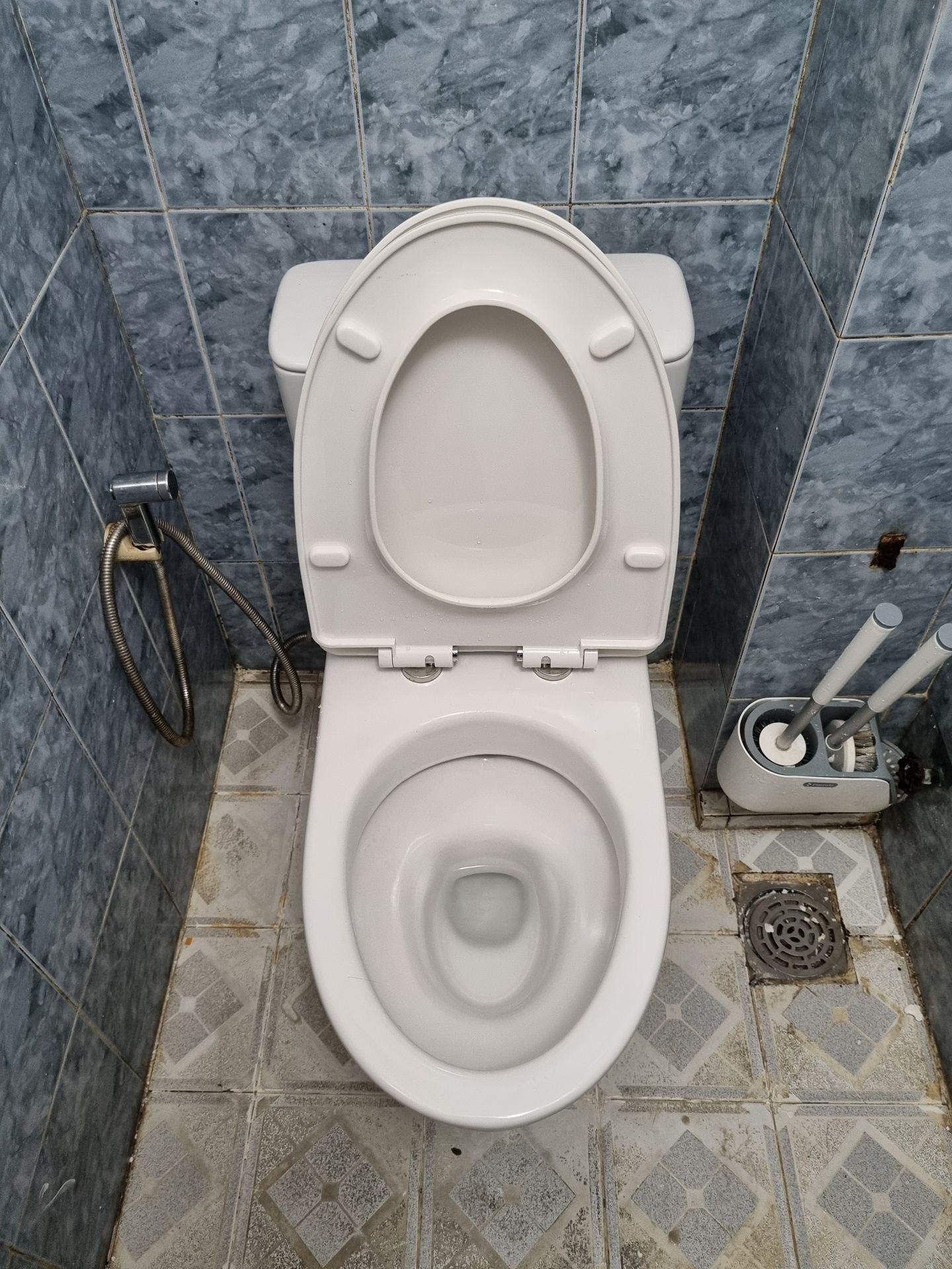 Đánh giá sản phẩm Bồn cầu 2 khối INAX C-514VAN (C514VAN) nắp đóng êm