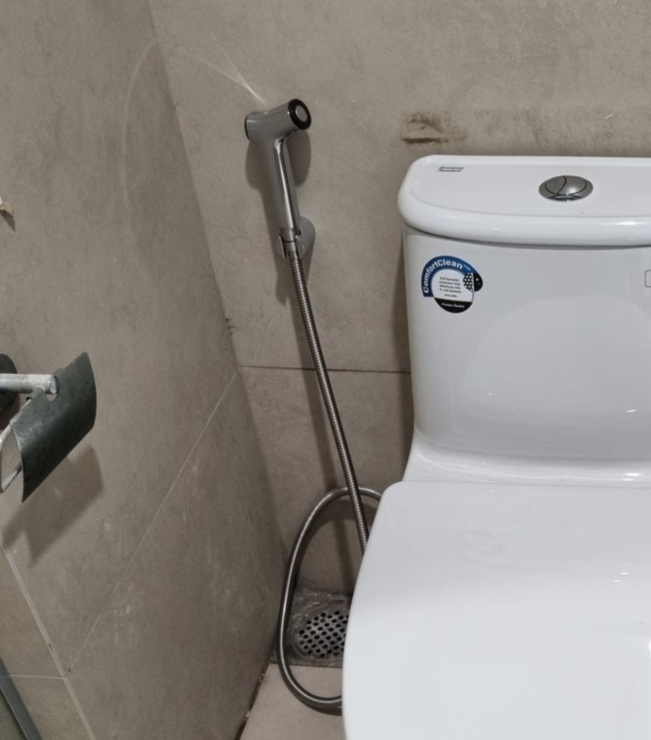 Đánh giá sản phẩm Vòi xịt vệ sinh Caesar BS307CW