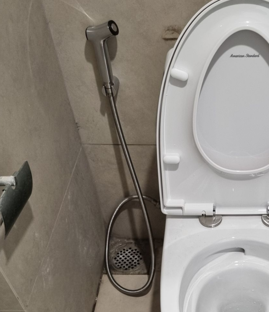 Đánh giá sản phẩm Vòi xịt vệ sinh Caesar BS307CW