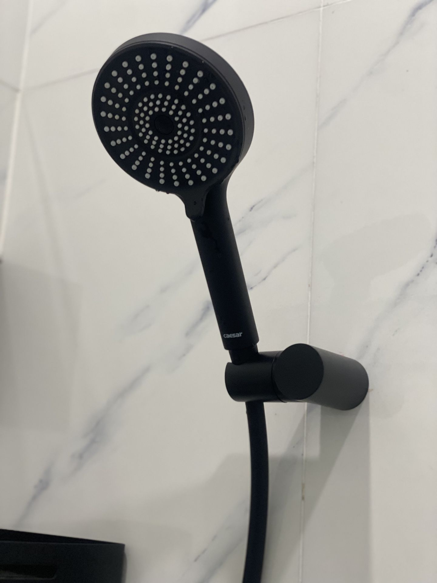 Đánh giá sản phẩm Bộ vòi sen tắm nóng lạnh Caesar S393C / CB / CW / CR / CG