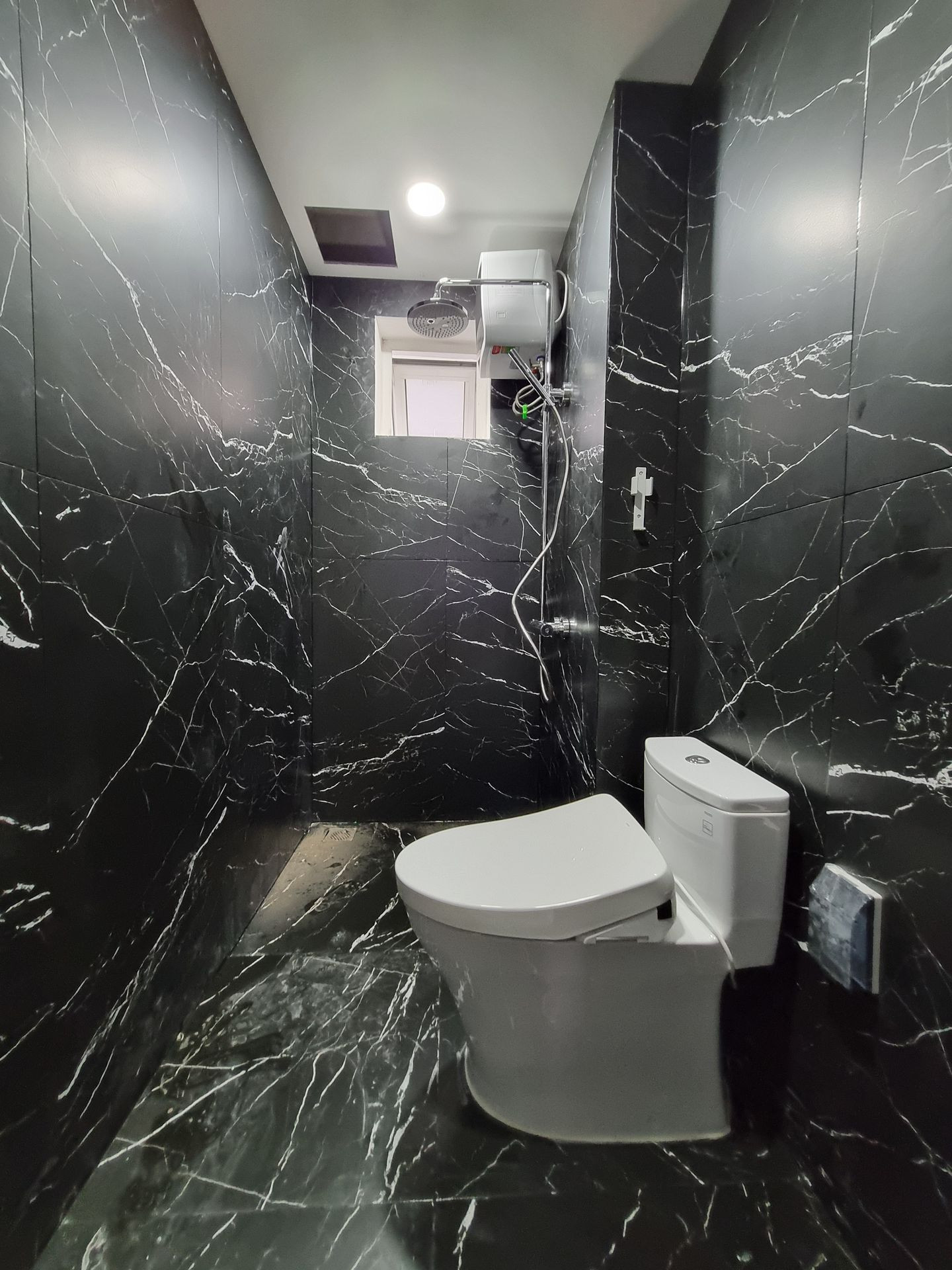 Đánh giá sản phẩm Bồn cầu TOTO MS885CDW12 1 khối nắp điện tử Washlet S7 TCF4911EZ giấu dây