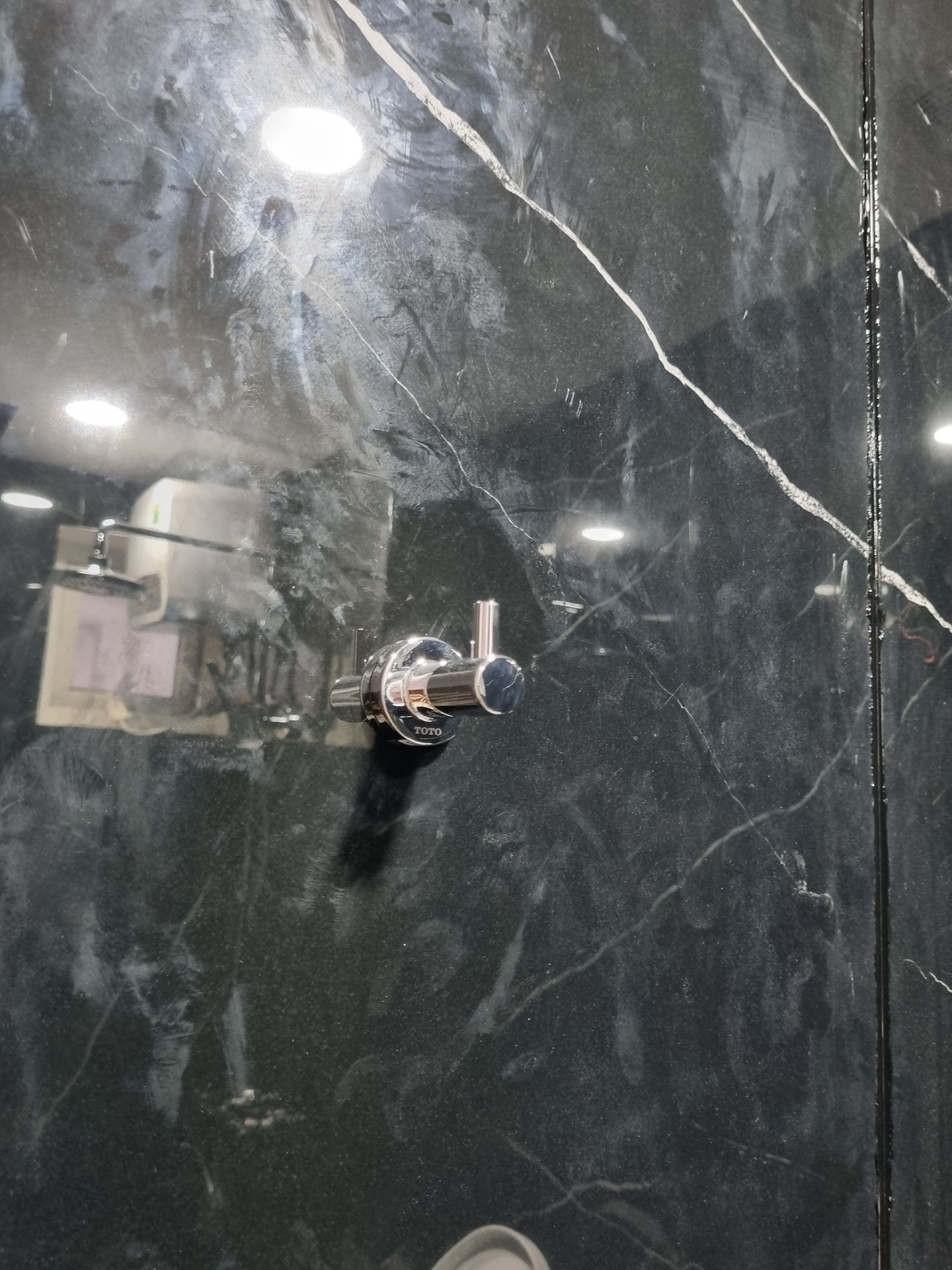 Đánh giá sản phẩm Móc áo L tròn TOTO YRH406V