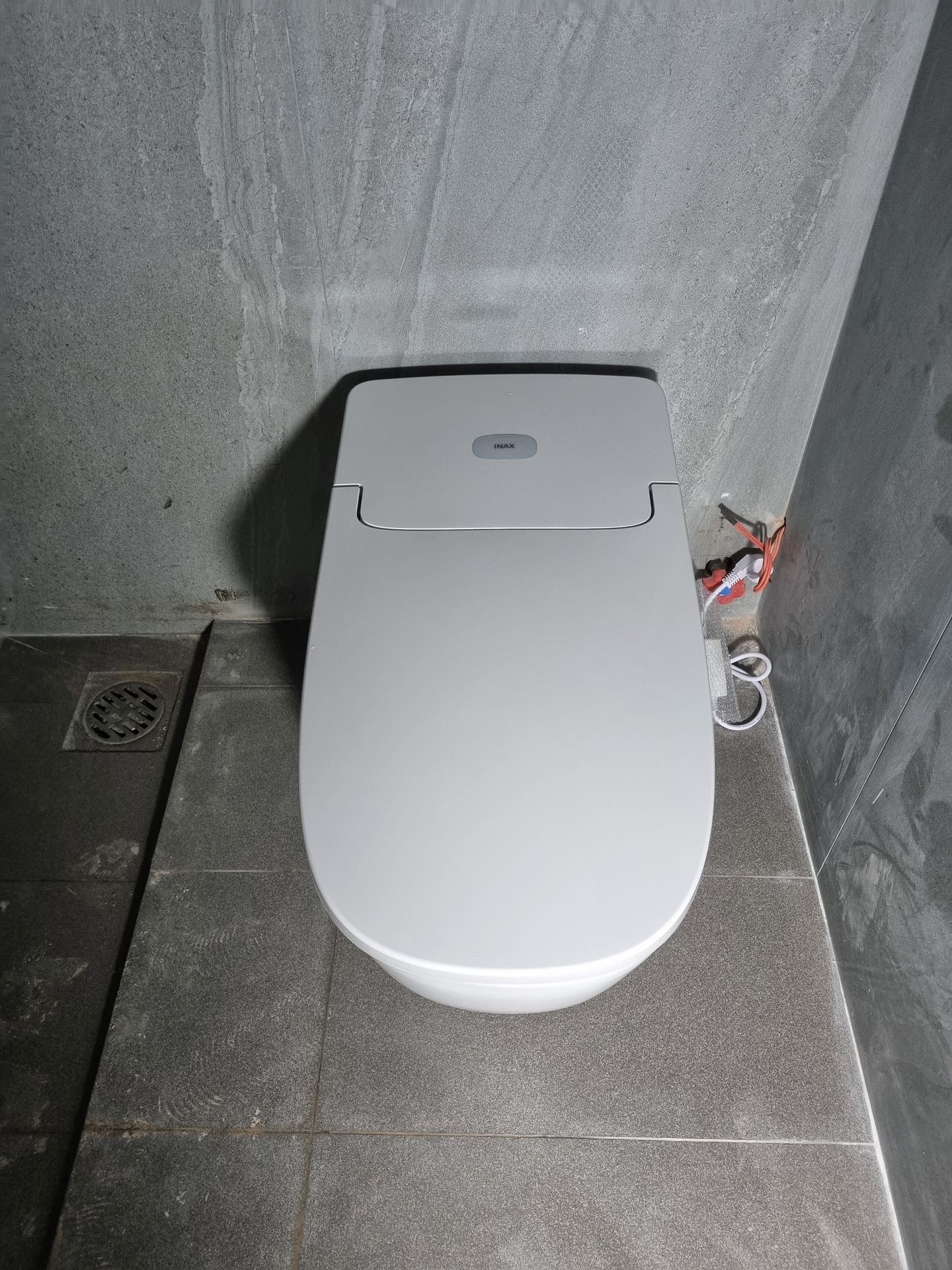 Đánh giá sản phẩm Bồn cầu điện tử Saras Auto Open INAX AC-819VN (AC819VN)