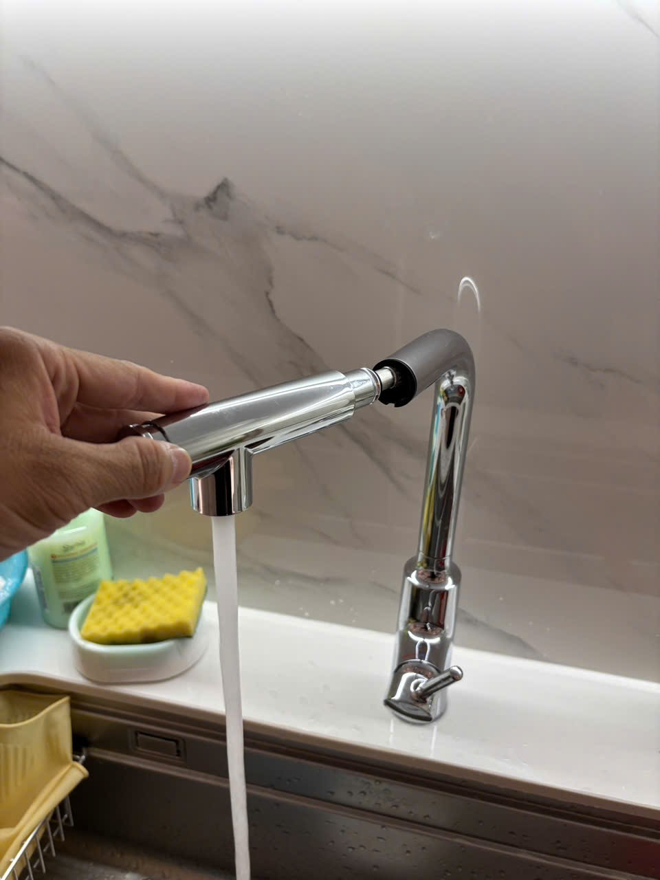 Đánh giá sản phẩm Vòi bếp dây rút nóng lạnh INAX SFV-907SX (SFV907SX)