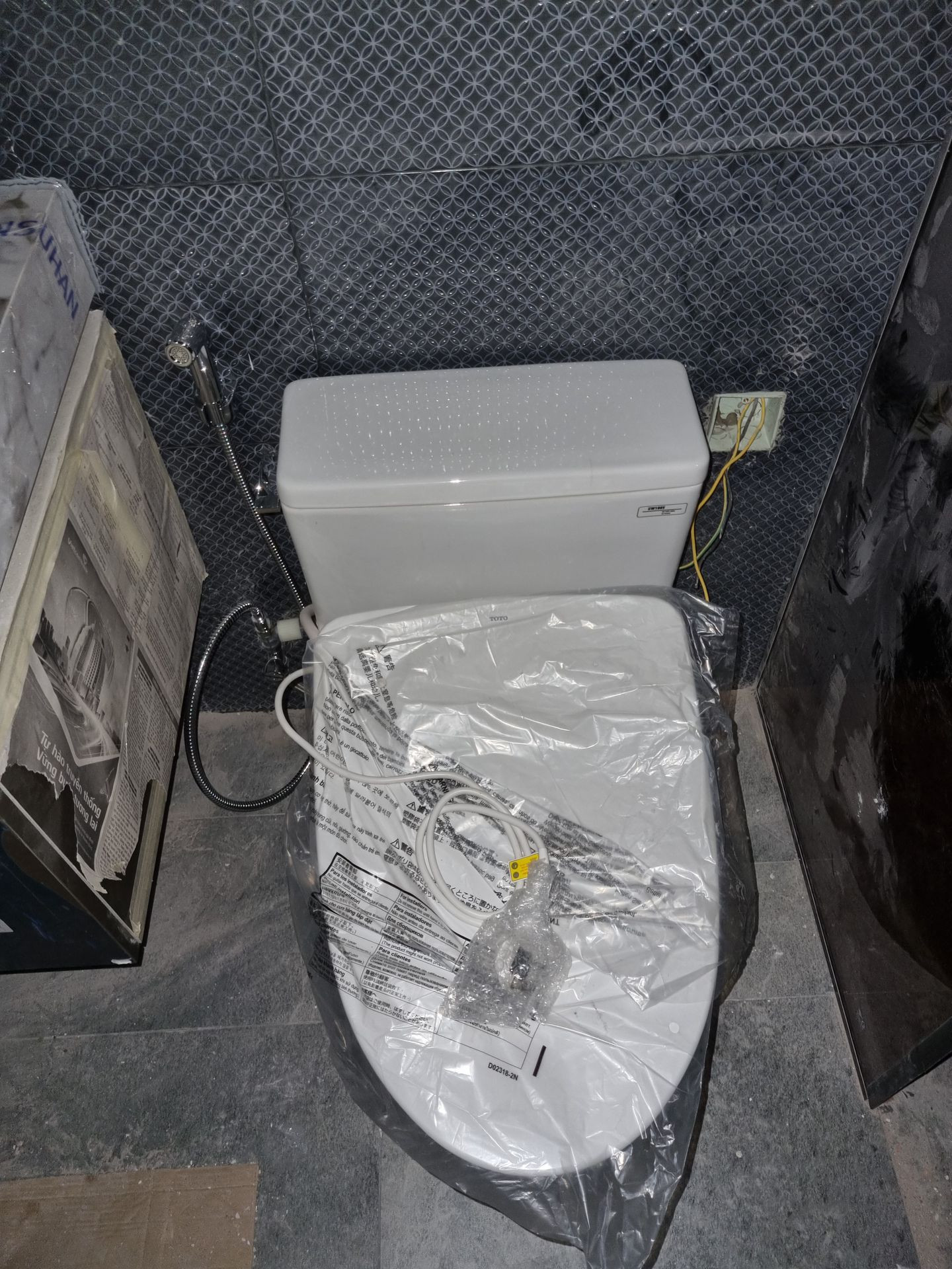 Đánh giá sản phẩm Bồn cầu TOTO MS188VKW11 T53P100VR 1 khối nắp điện tử Washlet S7 TCF4911Z